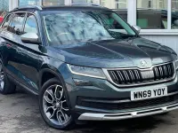 Usado Skoda Kodiaq Scout 4x4 190 CV (139 kW) 2019 Gris SUV