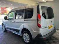 Used Ford Tourneo Connect Zetec 95 HP (69 kW) 2015 Silver MPV