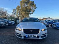 Begagnad Jaguar XE Prestige 2017 Silver Sedan