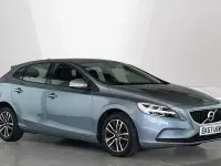 Used Volvo V40 Momentum 150 HP (110 kW) 2018 Hatchback