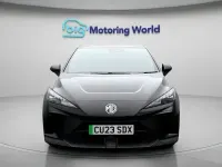 Begagnad MG MG4 EV SE 319 kW (435 HK) 2023 Svart Halvkombi