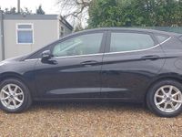 Used Ford Fiesta Zetec 86 HP (63 kW) 2018 Black Hatchback