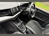 Usado Audi A1 S-Line 147 HP (108 kW) 2026 Prateado SUV