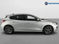 Used Ford Focus ST-Line 125 HP (91 kW) 2022 Silver Hatchback
