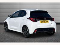 Used Toyota Yaris Hybrid Sport 113 HP (83 kW) 2023 White Hatchback