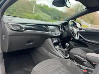 Used Vauxhall Astra SRi 136 HP (100 kW) 2016 Blue Estate