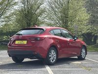 Begagnad Mazda 3 2014 Röd Halvkombi