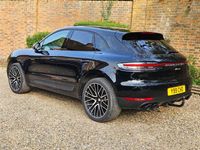 Used Porsche Macan 252 HP (185 kW) 2020 Black SUV