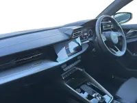 Begagnad Audi A3 S-Line 108 HK (79 kW) 2024 Vit Halvkombi
