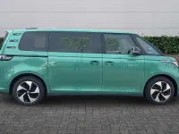 New VW ID. Buzz Pro 210 kW (286 HP) 2026 Bay leaf green metallic MPV
