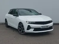 Używany Vauxhall Astra 130 KM (95 kW) 2024 Biały Hatchback