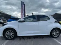 Used Toyota Yaris 114 HP (83 kW) 2023 White Hatchback