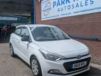 Used Hyundai i20 74 HP (54 kW) 2015 White Hatchback