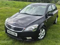 Używany Kia Ceed 2010 Czarny Hatchback