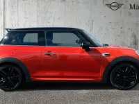 Used Mini Cooper Hatch 134 HP (98 kW) 2019 Orange Hatchback
