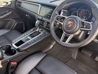 Begagnad Porsche Macan 245 HK (180 kW) 2020 SUV