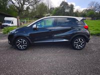 Used Renault Captur Dynamique 90 HP (66 kW) 2015 Black SUV