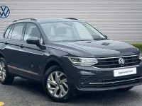 Second-hand VW Tiguan Life 150 CP (110 kW) 2023 Gri SUV
