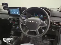 Used Dacia Jogger Extreme 141 HP (103 kW) 2025 Grey MPV