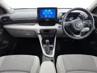 Used Toyota Yaris Hybrid 116 HP (85 kW) 2023 White Hatchback