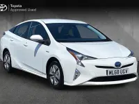 Used Toyota Prius Business Edition 120 HP (88 kW) 2018 Pure white Hatchback