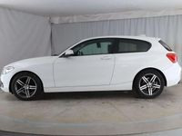 Used BMW 118 Sport Line 136 HP (100 kW) 2015 White Hatchback