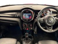 Used Mini Cooper S Sport 192 HP (141 kW) 2020 Red Hatchback