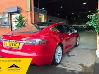 Used Tesla Model S 386 kW (525 HP) 2019 Red Hatchback