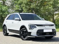 Used Kia Niro 150 kW (204 HP) 2023 White SUV