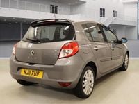 Used Renault Clio II Dynamique 2011 Grey Hatchback