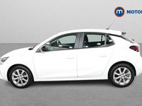 Second-hand Vauxhall Corsa Design Edition 75 CP (55 kW) 2023 Alb Hatchback