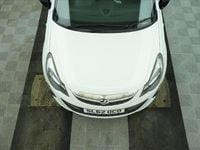 Second-hand Vauxhall Corsa Edition 2012 Alb Hatchback