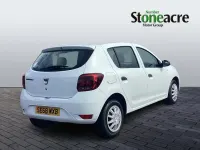 Begagnad Dacia Sandero Essentiel 72 HK (52 kW) 2019 Vit Halvkombi