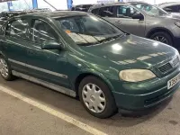 Second-hand Vauxhall Astra Club 2001 Verde Hatchback