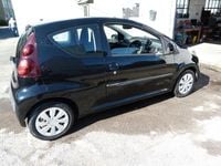 Used Peugeot 107 Active 68 HP (50 kW) 2014 Black Hatchback