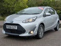 Used Toyota Corolla 100 HP (73 kW) 2024 Silver Hatchback