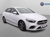 Used Mercedes B200 AMG line 163 HP (119 kW) 2023 White Hatchback