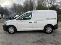Usado VW Caddy 102 HP (75 kW) 2022 Branco Monovolume