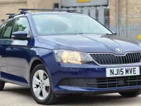 Used Skoda Fabia SE 90 HP (66 kW) 2015 Blue Estate