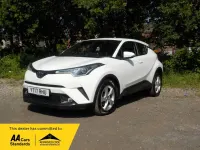 Used Toyota C-HR 116 HP (85 kW) 2017 White SUV