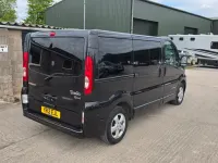 Używany Renault Trafic 115 KM (84 kW) 2012 Czarny Minivan