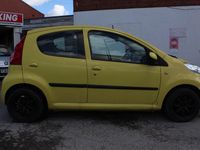 Gebraucht Peugeot 107 68 PS (50 kW) 2006 Gelb Kleinwagen