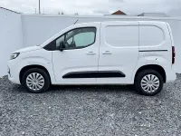 Second-hand Vauxhall Combo S 130 CP (95 kW) 2024 Alb Monovolum