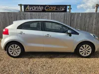 Used Kia Rio 86 HP (63 kW) 2013 Silver Hatchback