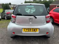 Used Toyota iQ 68 HP (50 kW) 2009 Silver Hatchback