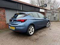 Used Vauxhall Astra SRi 105 HP (77 kW) 2016 Blue Hatchback