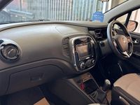 Used Renault Captur Dynamique 90 HP (66 kW) 2013 Beige SUV