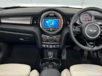 Usado Mini Cooper Exclusive 134 HP (98 kW) 2019 Preto Citadino