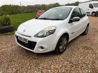 Usado Renault Clio II Dynamique 75 HP (55 kW) 2011 Branco Citadino