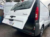 Used Renault Trafic 115 HP (84 kW) 2011 White MPV